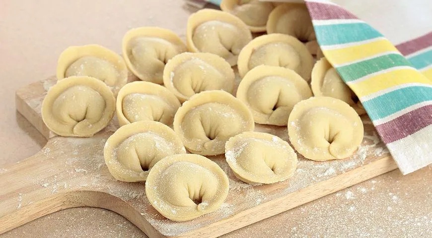 Пельмени домашние ручной лепки, 1 кг